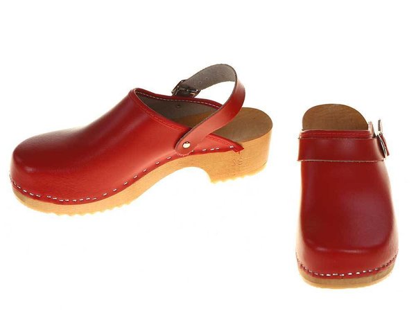 Wooden clogs red with turnable strap