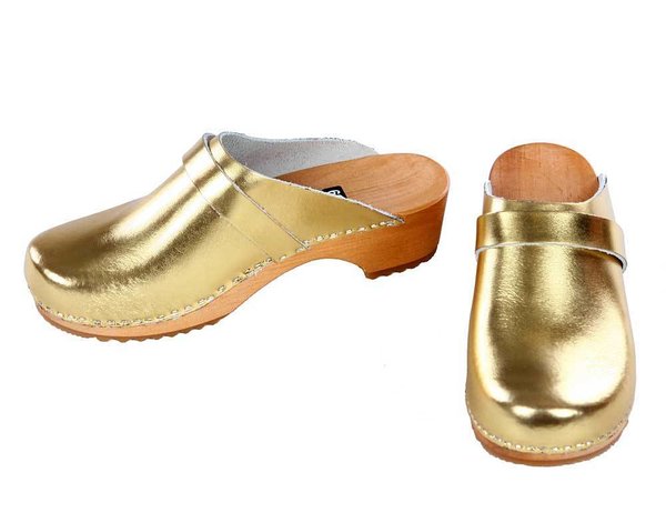 Patent leather Clogs gold